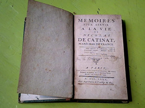 Mémoires pour servir à la vie de Nicolas de Catinat Maréchal de France. undefined