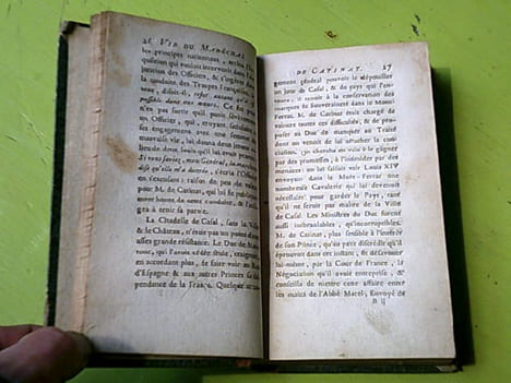 Mémoires pour servir à la vie de Nicolas de Catinat Maréchal de France. undefined