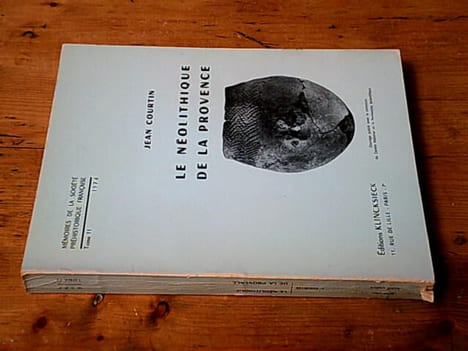 Le néolithique de la Provence. Jean Courtin