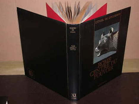 Rome le centre du pouvoir. Des origines à la fin du IIème siècle. Larousse. Réédition de L'Univers des Formes. RANUCCIO BIANCHI BANDINELLI