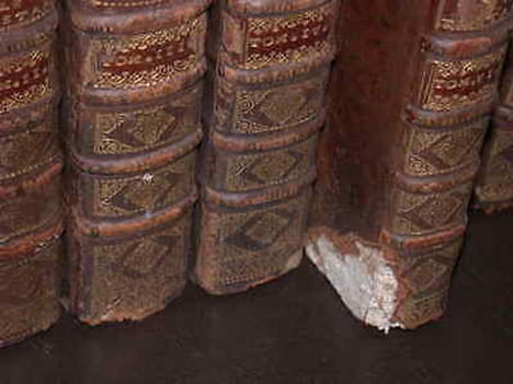 Réflexions morales avec des notes sur le Nouveau Testament sur l'Epîte de Saint Paul sur les Epîtres de Saint Paul aux Corinthiens traduits en ...
