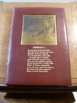 Ballades, rondeaux & chansons. Eaux-fortes en couleurs et bois dessinés et gravés par Georges Bruyer.. MAROT Clément, BRUYER Georges.