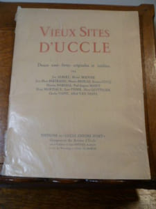 Vieux Sites d'Uccle, douze eaux-fortes originales et inédites par Jos Albert, Michel Bernier, Jean-Marie Bertrand, Maurice Brocas, Suzanne Cocq, Maurice Mareels, Paul-Auguste Masui, Henri Mortiaux, Kurt Peiser, Henri Quittelier, Charles Viane, Alfred Van Neste.