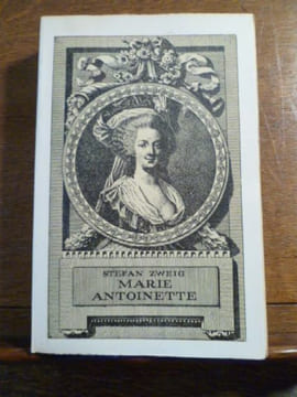 Marie-Antoinette. Traduit de l'allemand par Alzir Hella.. ZWEIG Stefan 
