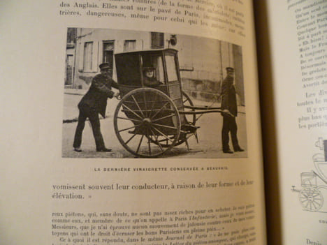 La Locomotion à travers l'Histoire et les Moeurs.. UZANNE Octave COURBOIN