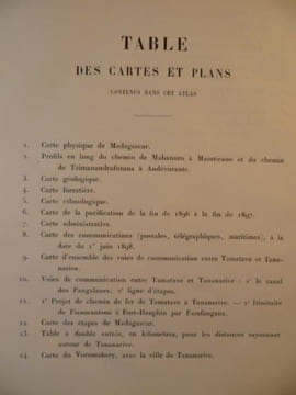 Guide de l'Immigrant à Madagascar. Atlas (24 planches) comprenant 41 Cartes, Cartons, Profils et Plans. . undefined