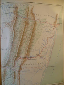 Guide de l'Immigrant à Madagascar. Atlas (24 planches) comprenant 41 Cartes, Cartons, Profils et Plans. . undefined