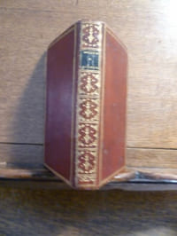 Les Muses à Cythère ou les plaisirs de toutes saisons. Chansonnier françois. Élite de chansons, romances, vaudevilles, etc. des Auteurs les plus agréables de ce genre, savoir Chaulieu, Regnier-Desmarais, Gresser, Moncrif... Suivi de : Le Secrétaire des dames et des messieurs, ou Dépositaire fidèle & discret, et à double usage. Composé d'un papier nouveau sur lequel on peut à l'aide d'un Stylet de minéral sans fin, adapté au livre écrire aussi distinctement qu'à la plume. 