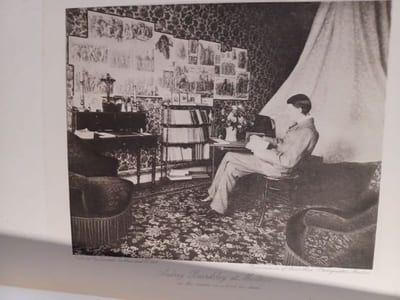 Sous la colline. Et d'autres essais en prose et en vers par A. Beardsley, précédé d'une préface par Jacques E. Blanche. Traduction française de A.H. Cornette.