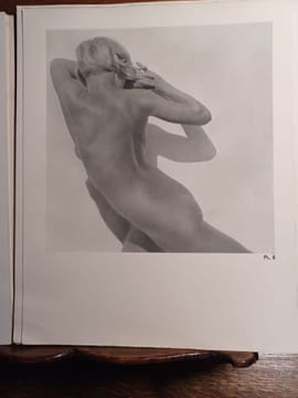Images d'une Femme vingt-quatre. Études de Nu avec un avant-propos de Jules Romains. . P.-VERNEUIL, M. (PILLARD-VERNEUIL Maurice)