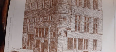 Het Torreken. Notes sur l'emplacement de ce bâtiment à Gand et sur quelques lieux avoisinants. Avec 5 autres plaquettes du même auteur. . Van den ...