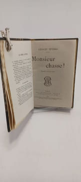 Monsieur Chasse. Comédie en trois actes. Exemplaire sur Chine.. FEYDEAU Georges.