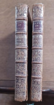 École de Cavalerie, contenant la connaissance, l'instruction et la conservation du cheval. . LA GUERINIERE François Robichon de.