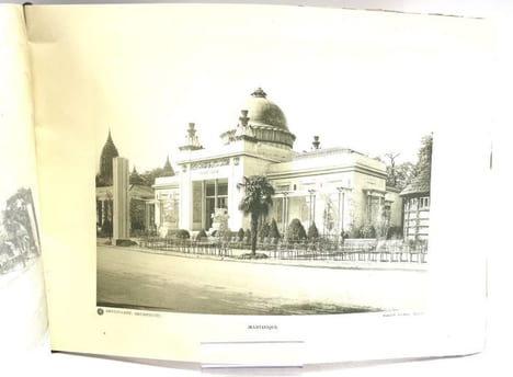 Exposition coloniale Paris 1931. Photographie réplique temple d'Angkor. . undefined