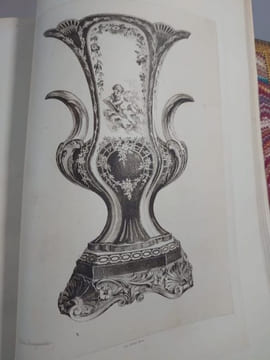 Histoire artistique, industrielle et commerciale de la porcelaine, accompagnée de recherches sur les sujets & emblèmes qui la décorent, les marques & ...