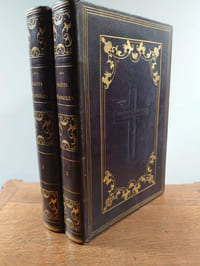 Les saints évangiles. Traduits de la vulgate par M. l'abbé Dassance professeur d'écriture sainte à la Faculté de Théologie de Paris, Chanoine honoraire de Paris, vicaire général de Montpellier. Illustrés par MM. Tony Johannot, Cavelier, Gérard-Séguin et Brevière.