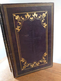 Les saints évangiles. Traduits de la vulgate par M. l'abbé Dassance professeur d'écriture sainte à la Faculté de Théologie de Paris, Chanoine honoraire de Paris, vicaire général de Montpellier. Illustrés par MM. Tony Johannot, Cavelier, Gérard-Séguin et Brevière.