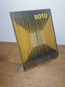 SOTO. Elisabeth Franck Gallery, 1988. Catalogue d'exposition. 
