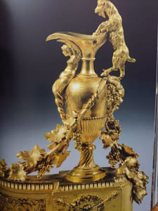 Les bronzes d'ameublement du Louvre. Préface de Madame Carven Grog. 
