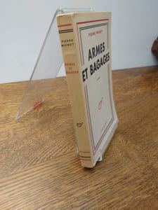 Armes et bagages. 