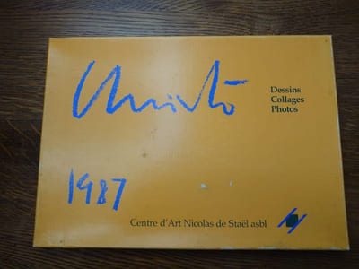 Christo, dessins, collages, photos. Exposition : Centre d'Art Nicolas de Staël, 7-29 novembre 1987.