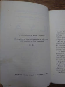 Il y a. Exemplaire sur Chine. 