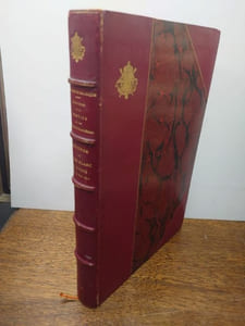 Guerre de 1914-1916. Réponse au livre blanc allemand du 10 mai 1915 "Die völkerrechtswidrige Führung des belgischen Volkskriegs" (Royaume de Belgique, ministère de la justice et ministère des affaires étrangères). 