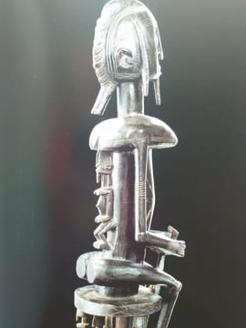 Statuaire Dogon. . LELOUP Hélène, RUBIN William, SERRA Richard, BASELITZ Georg.