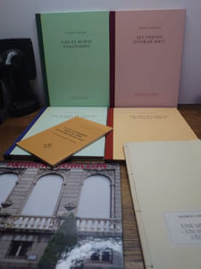 Ensemble de 7 catalogues et ouvrages. 