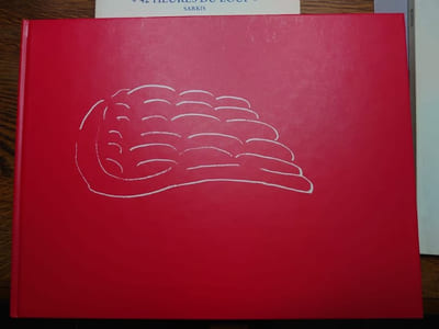 Ensemble de 8 volumes, dont 2 avec envoi autographe signé de l'artiste. 
