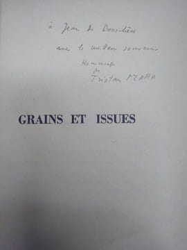 Grains et Issues. . TZARA Tristan. 