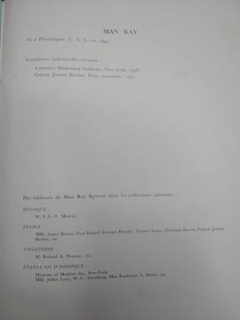 E.L.T. MESENS présente trois peintres surréalistes. René Magritte, Man Ray, Yves Tanguy. . RENE MAGRITTE, MAN RAY, YVES TANGUY.