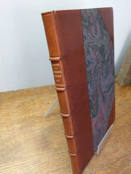 L'Homme tombé du paradis. Petit roman gaulois. La France à travers les ballades françaises. Frontispice et illustrations de Ginette d'Yd. . FORT Paul. ...