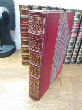 Chronique du règne de Charles IX. Édition décorée d'un portrait de Charles IX d'après Clouet et de trente-deux gravures sur bois originales de J.-L. ...