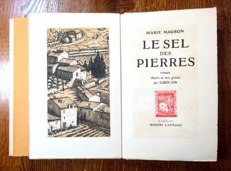 Le Sel des pierres. Roman illustré de bois gravés par Louis Jou.. MAURON Marie.