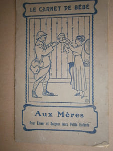Le carnet de bébé aux mères pour élever et soigner leurs enfants.