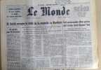 LE MONDE. Quotidien N&deg; 9852. 26 et 27 septembre 1976.. LE MONDE N'h&eacute;sitez pas &agrave; me demander la disponibilit&eacute; d'une date.