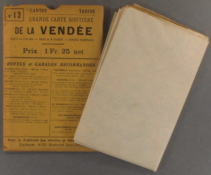 Grande carte routi&egrave;re de la Vend&eacute;e. (Echelle 1/250 000e).. CARTE TARIDE 
