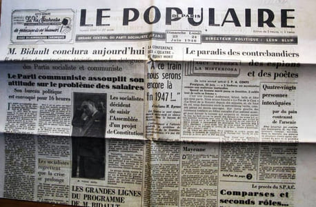 Le Populaire : Organe central du parti socialiste (S.F.I.O). N° 6949. M. Bidault conclura aujourd'hui… Andorre, paradis des contrebandiers…