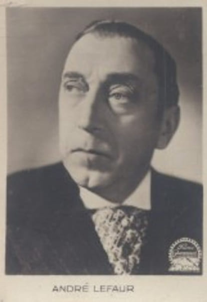 Andr&eacute; Lefaur. Photographie de la collection des bonbons et chocolats Loriot. S&eacute;rie E Cin&eacute;ma. Sujet N&deg; 44.. LEFAUR Andr&eacute; 