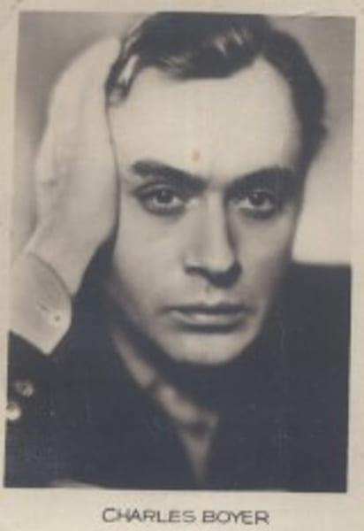 Charles Boyer. Photographie de la collection des bonbons et chocolats Loriot. Collection Cin&eacute;ma "Mes vedettes". S&eacute;rie H. N&deg; 30.. BOYER Charles 