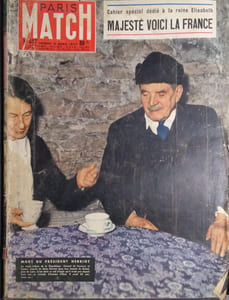 Paris Match N° 417 : Le président Herriot en couverture. Cahier spécial dédié à la reine Elisabeth : Majesté, voici la France - Mort du président Herriot - Star parade pour Margaret - Prague dans la rue pour les mariés olympiques - Gilbert Bécaud filme…