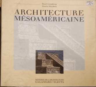 Architecture mésoaméricaine.