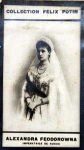 Photographie de la collection Félix Potin (4 x 7,5 cm) représentant : Alexandra Feodorowna - Impératrice de Russie