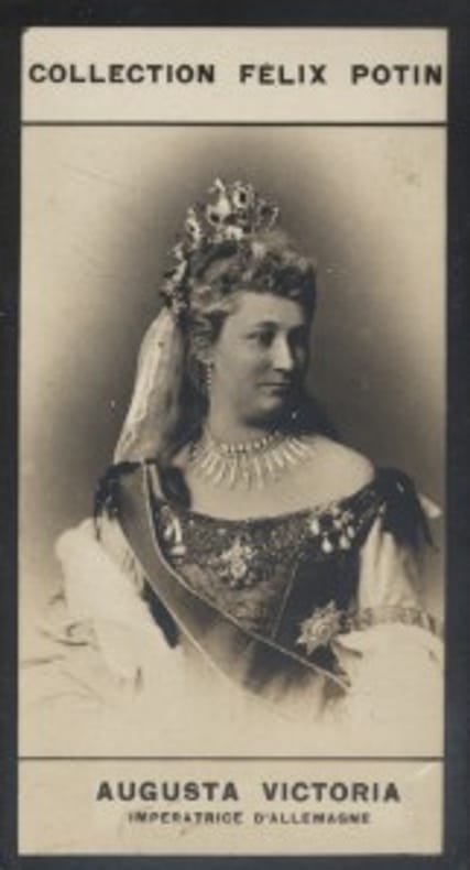 Photographie de la collection Félix Potin (4 x 7,5 cm) représentant : Augusta Victoria - Impératrice d'Allemagne. AUGUSTA VICTORIA - Impératrice ...