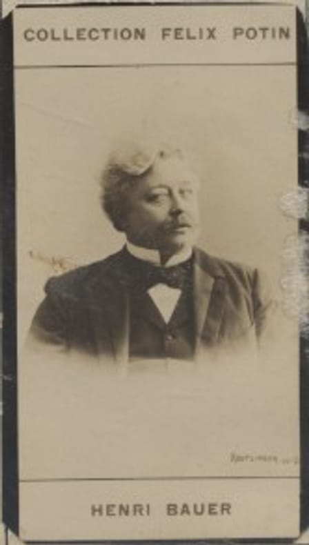 Photographie de la collection Félix Potin (4 x 7,5 cm) représentant : Henri Bauer, homme de lettres.. BAUER (Henri) Photo Reutlinger.