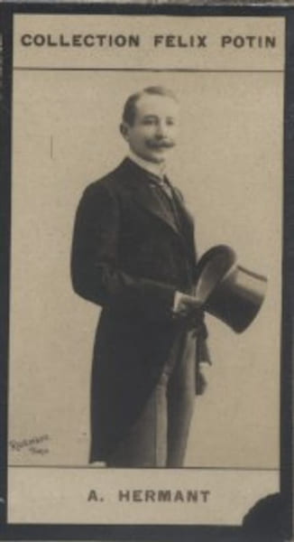Photographie de la collection F&eacute;lix Potin (4 x 7,5 cm) repr&eacute;sentant : Abel Hermant, homme de lettres.. HERMANT (Abel) Photo Reutlinger.