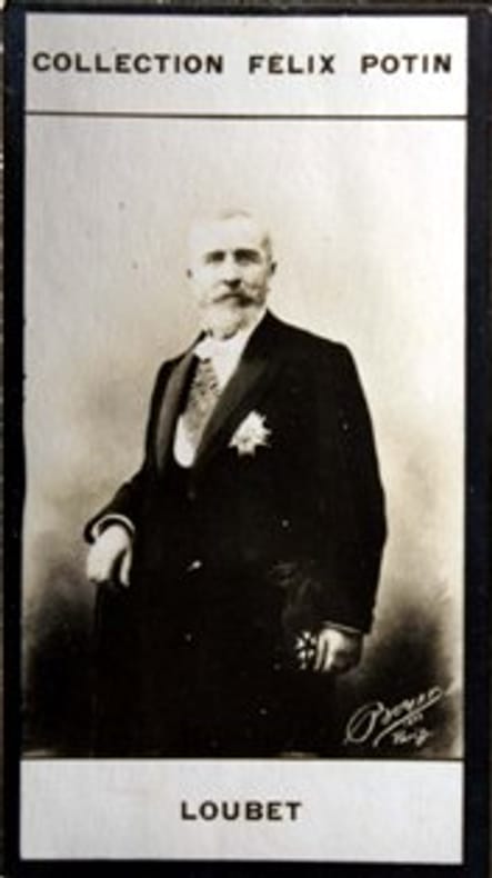 Photographie de la collection Félix Potin (4 x 7,5 cm) représentant : Emile Loubet - Président de la République.. LOUBET (Emile) Photo Boyer.