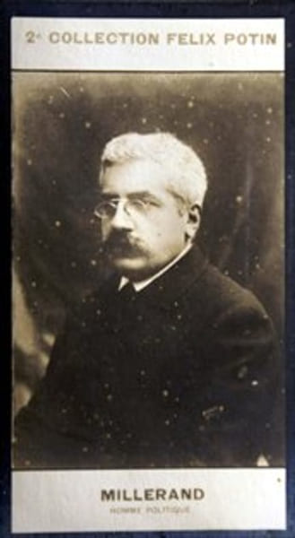 Photographie de la collection F&eacute;lix Potin (4 x 7,5 cm) repr&eacute;sentant : Alexandre Millerand, homme politique.. MILLERAND (Alexandre) Photo Pirou.
