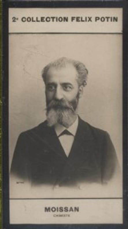 Photographie de la collection Félix Potin (4 x 7,5 cm) représentant : Henri Moissan, chimiste.. MOISSAN (Henri) - (Photo de la 2e collection Félix ...